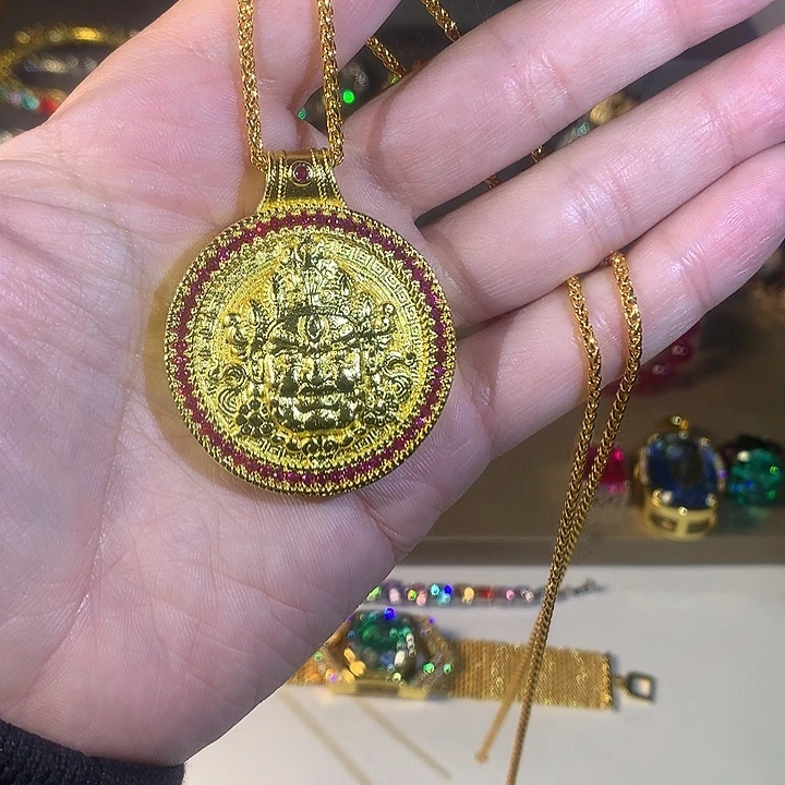 非金属03吊坠有 瑕疵。