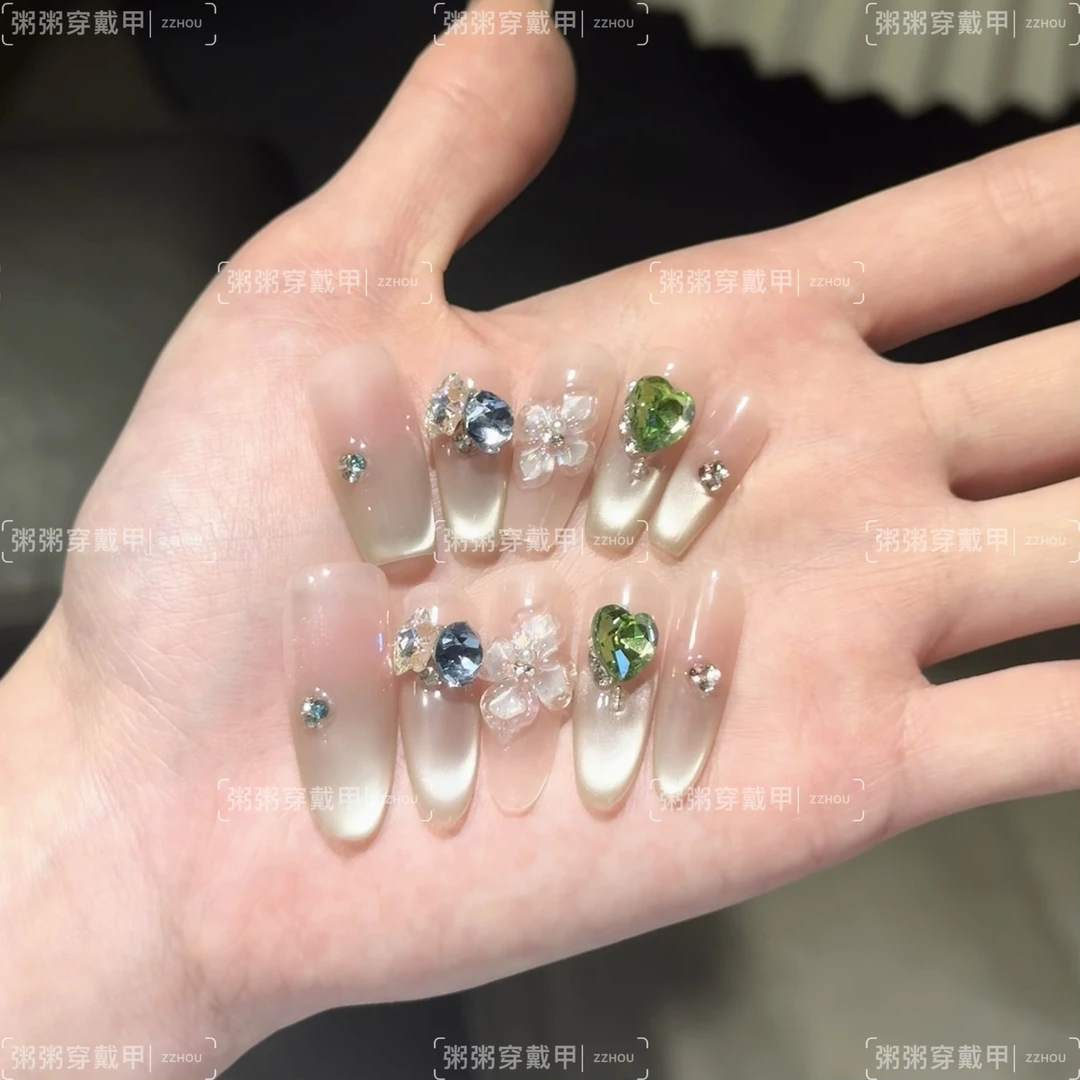 【雪松林影】秋季显手白高定设计百搭法式渐变猫眼手工美甲穿戴甲片