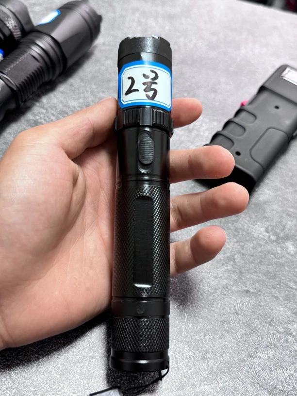 910户外强光手电筒，多功能型，便携性，铝合金材质910、1101