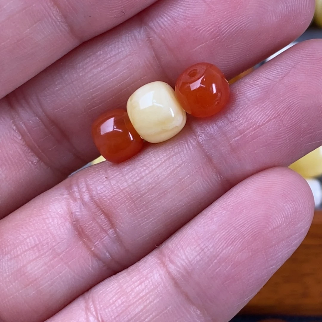 蜜蜡裸石未镶嵌Y*Q蜜蜡