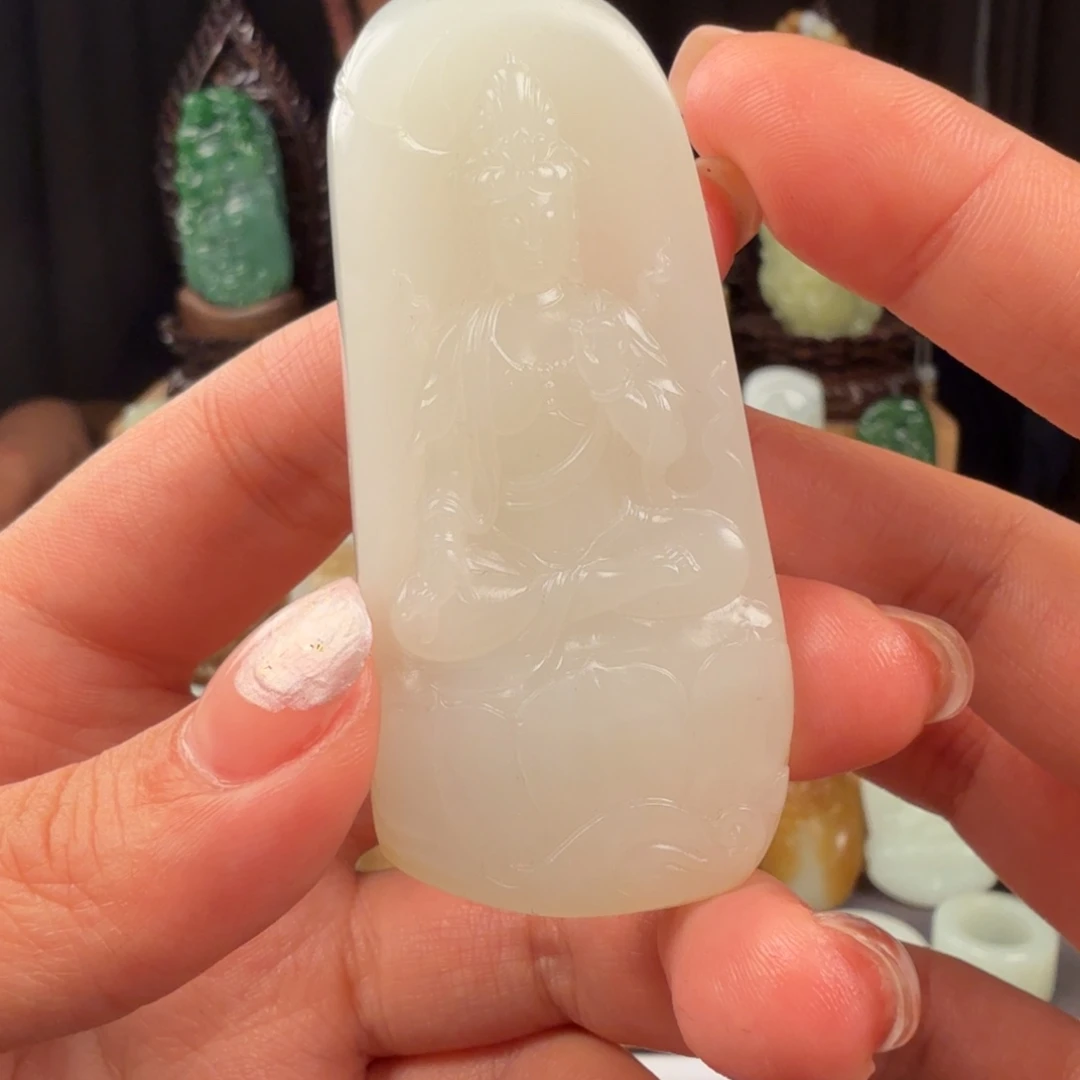 暖***1和田玉未镶嵌颈饰