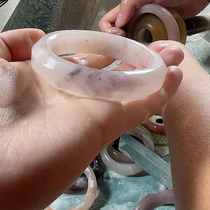 石英质玉手镯未镶嵌紫*定制55不退换