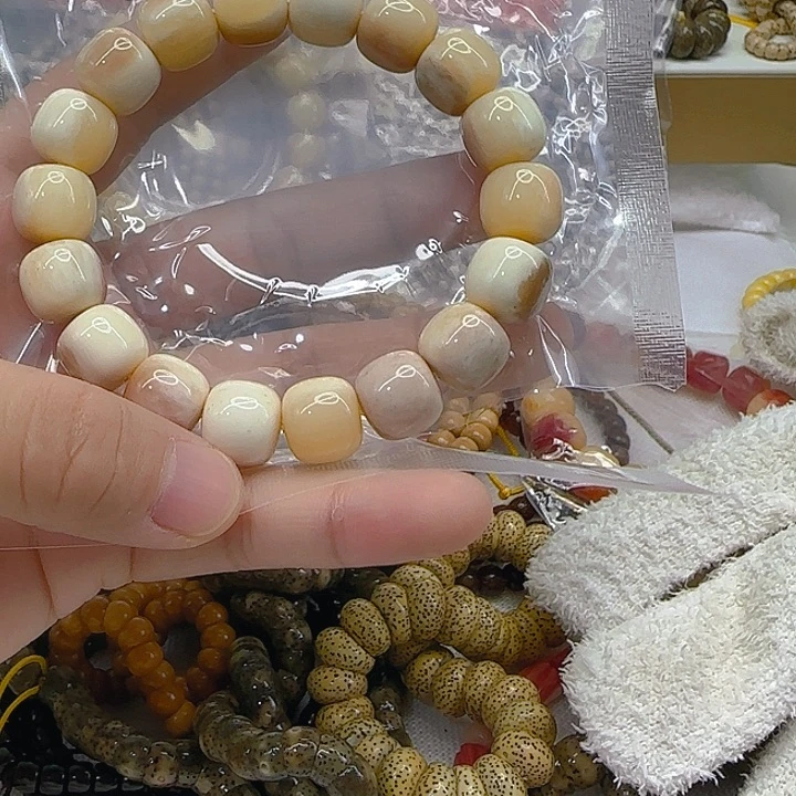 手串星月菩提61精品坨坨玉玉化13×12单圈