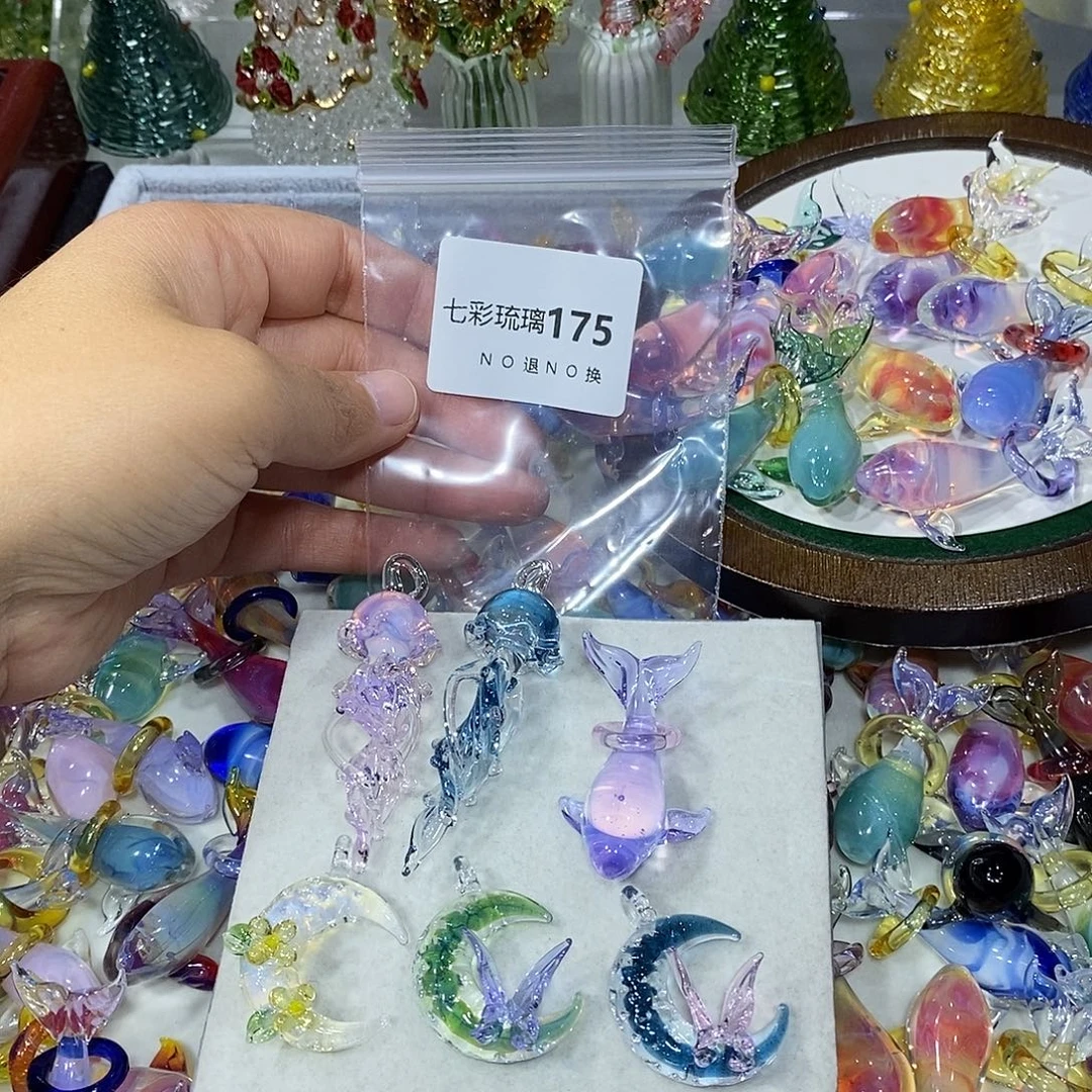 小***姐玻璃颈饰175六个挂件