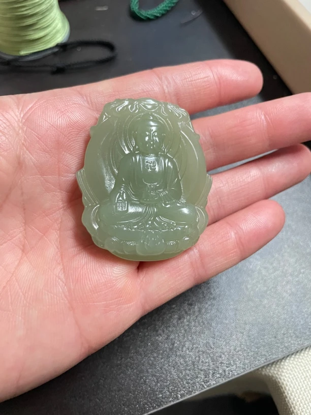 天然和田玉青海料阿弥陀佛生肖狗 猪挂坠 精工雕刻玉质油润 重41g