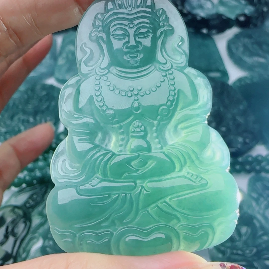 颈饰未镶嵌翡翠多样性发货天然的A货翡翠