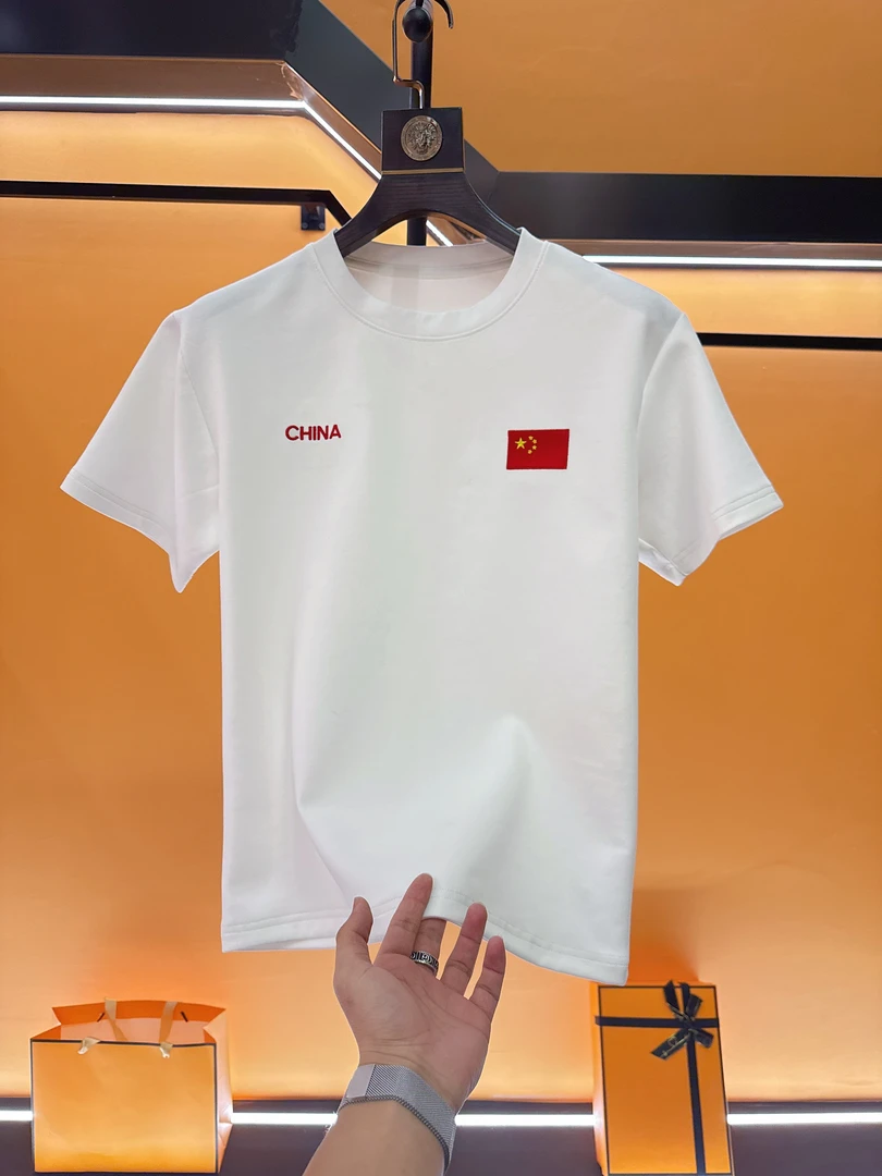 2025新款网红爆款夏季半袖3D刺绣时尚流行圆领百搭简约T恤轻奢潮