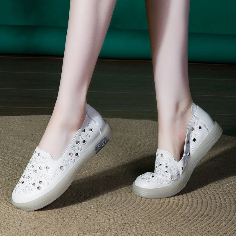 【22-125】鞋子女款洞洞鞋一脚蹬妈妈鞋透气休闲鞋真皮镂空懒人鞋