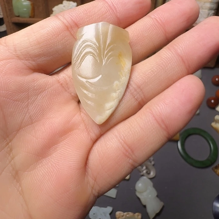 寅***合和田玉（糖玉）未镶嵌颈饰