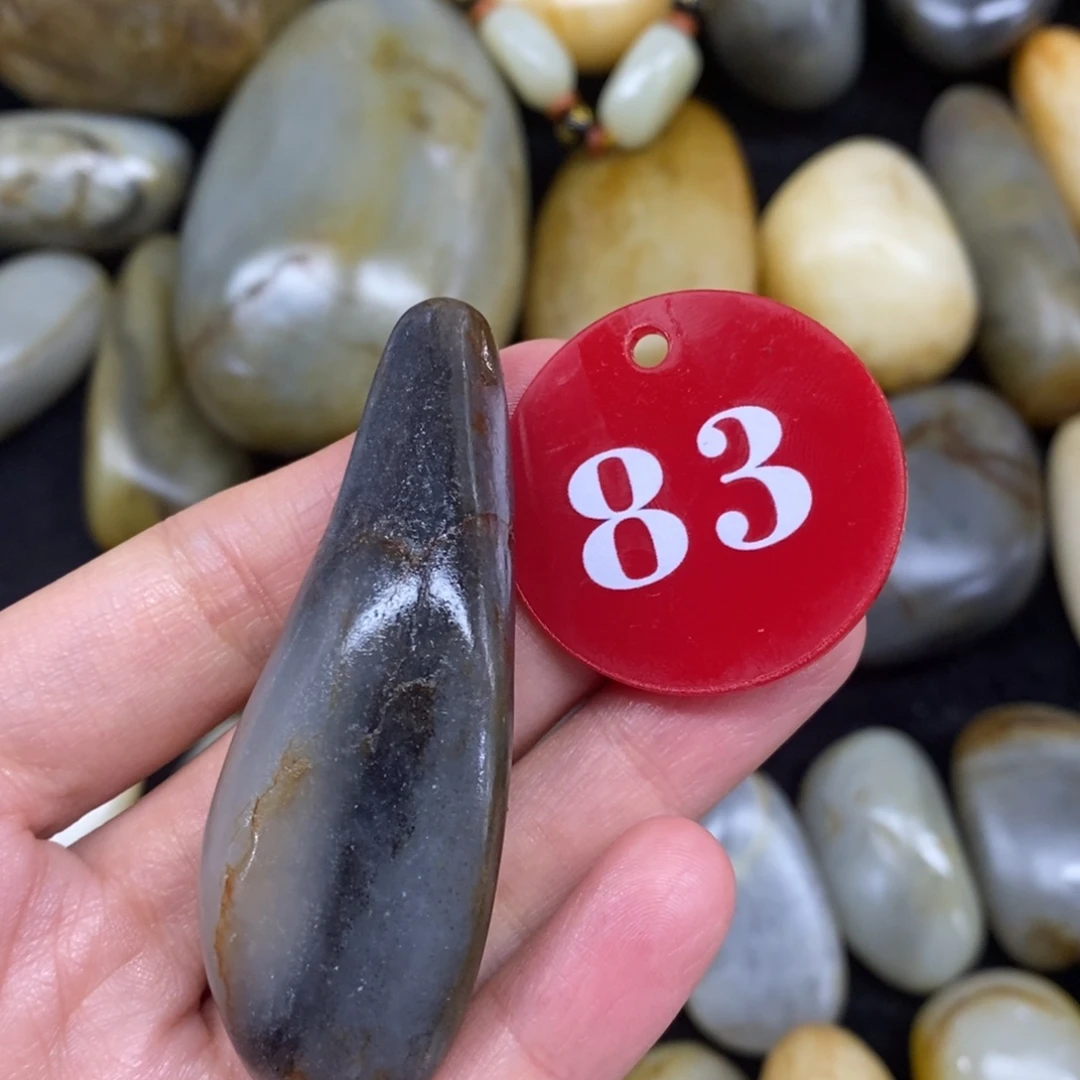 未镶嵌和田玉（糖玉）挂件