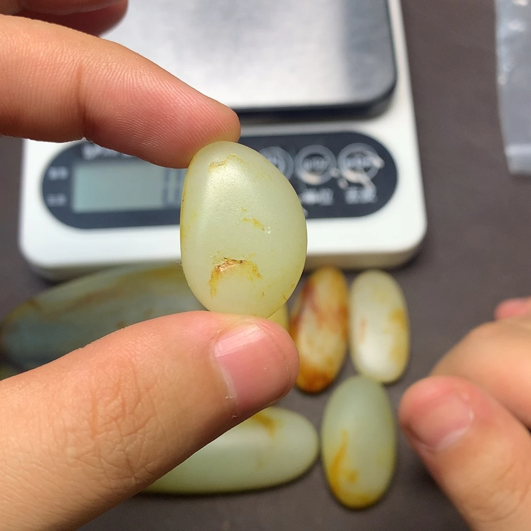 和田玉（糖玉）未镶嵌挂件