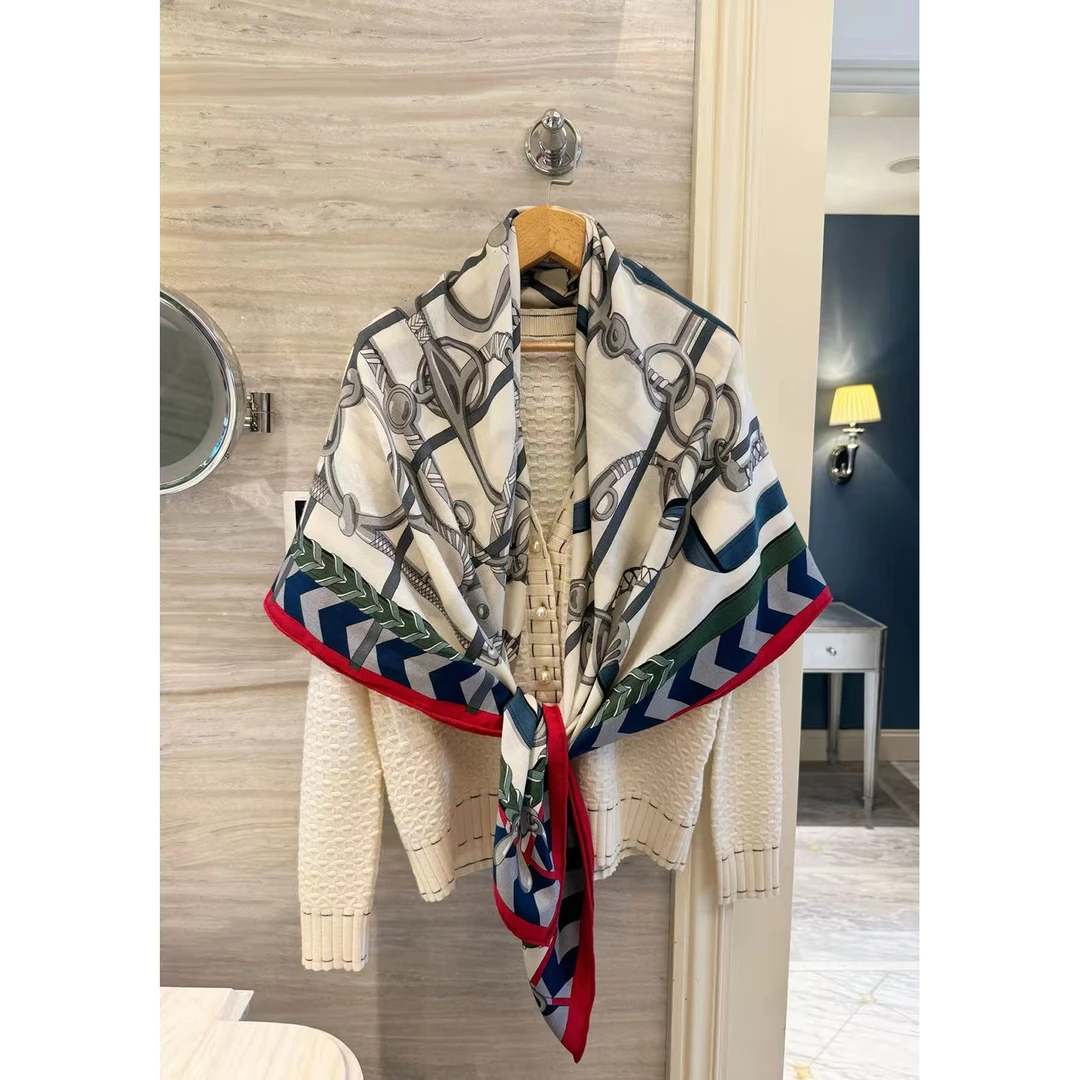 NINASOLOR扣饰环绕撞色100支澳毛四季真丝羊毛大方巾披肩丝巾百搭