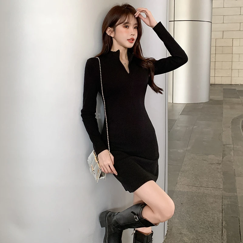 女生韩系ins衣服修身显瘦半高领中长款包臀裙百搭打底黑色连衣裙