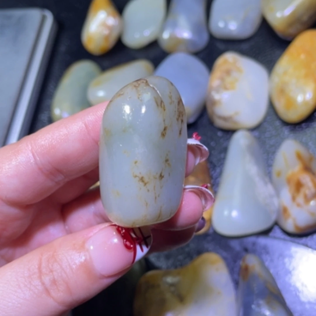 【闪购商品】颈饰未镶嵌和田玉