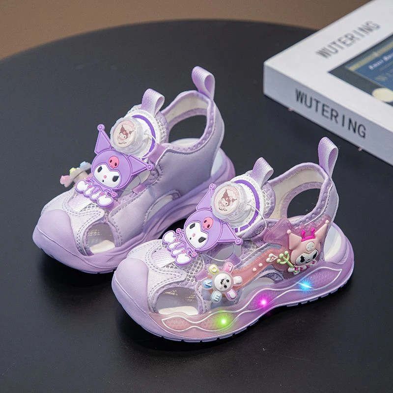 库洛米包头儿童凉鞋女童2025夏季新款防滑旋转纽扣网面沙滩鞋子