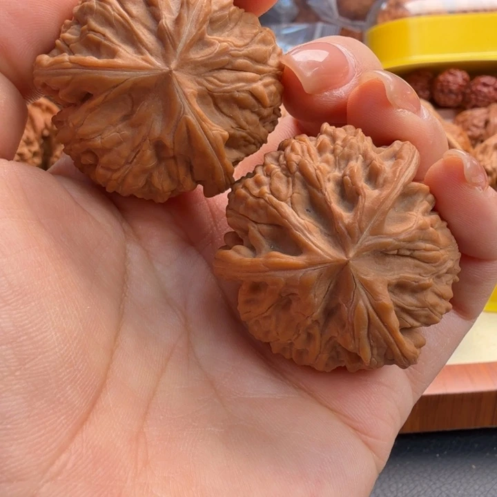 吊坠文玩核桃～****?