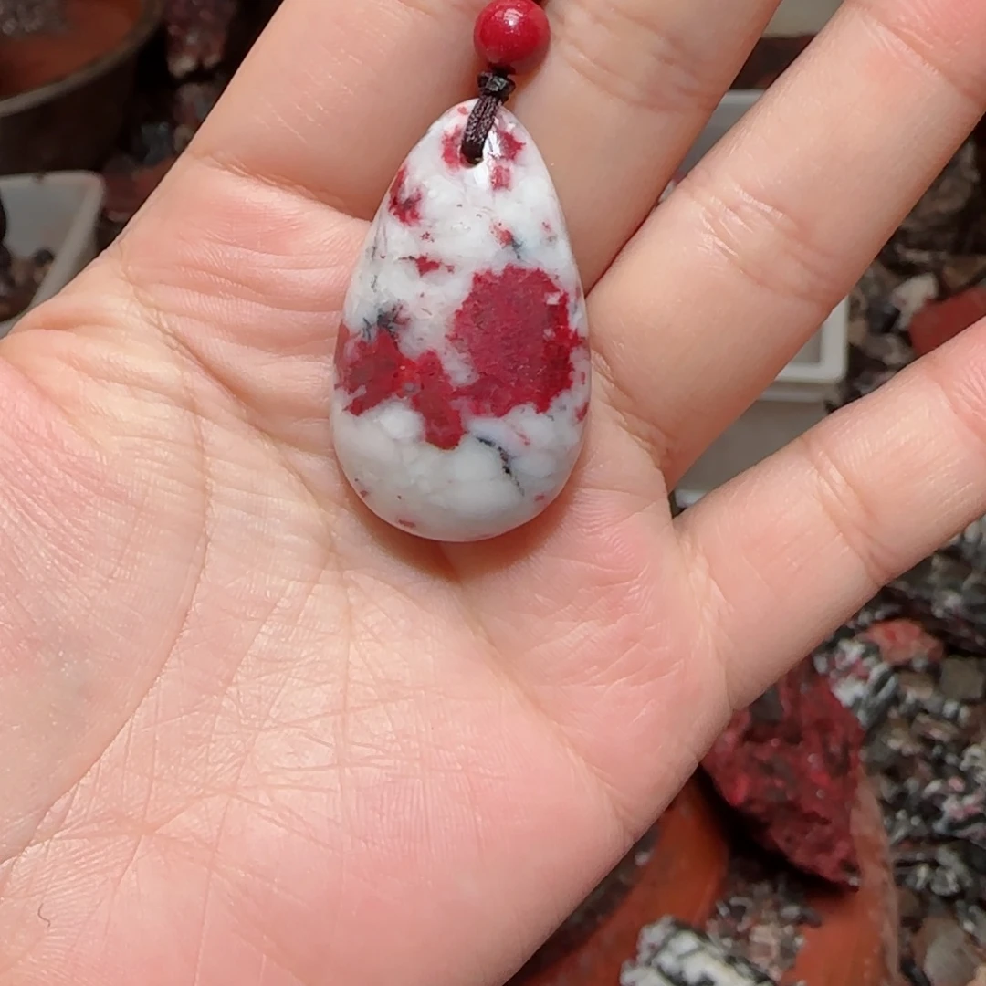 天然辰砂原石吊坠2