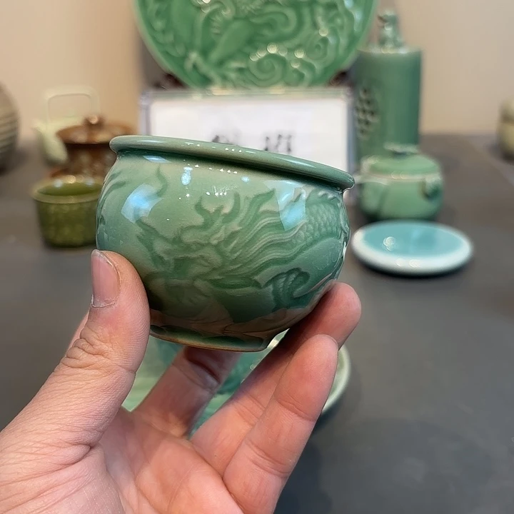 瓷片龙泉青瓷福利青瓷