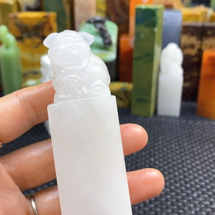 江西石悠**香青田石印章石