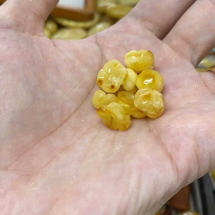 未镶嵌蜜蜡裸石多样性发货其三