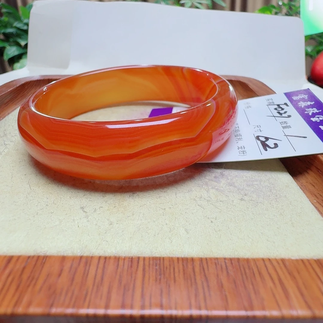 梦***过玛瑙/玉髓未镶嵌手镯