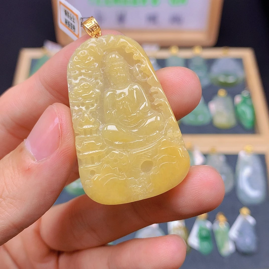 翡翠18K金镶嵌颈饰翡翠