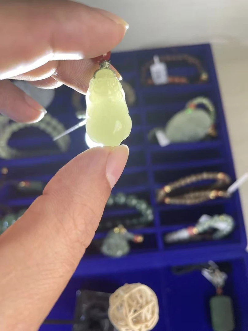 晴水貔貅25mm素雅简约招财转运男女情侣玉坠多样性发一GJ002915