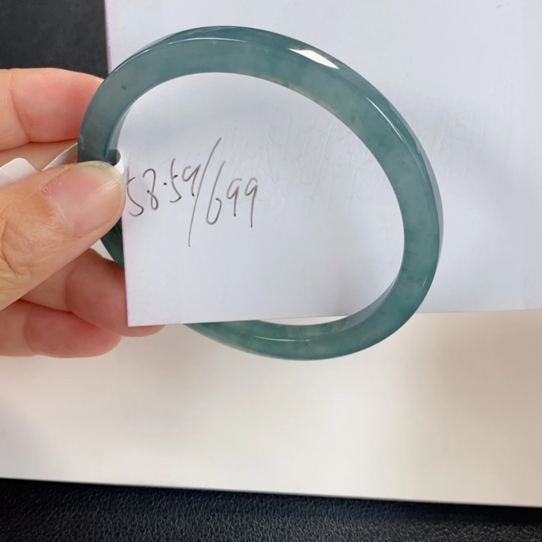 未镶嵌手镯翡翠天然翡翠