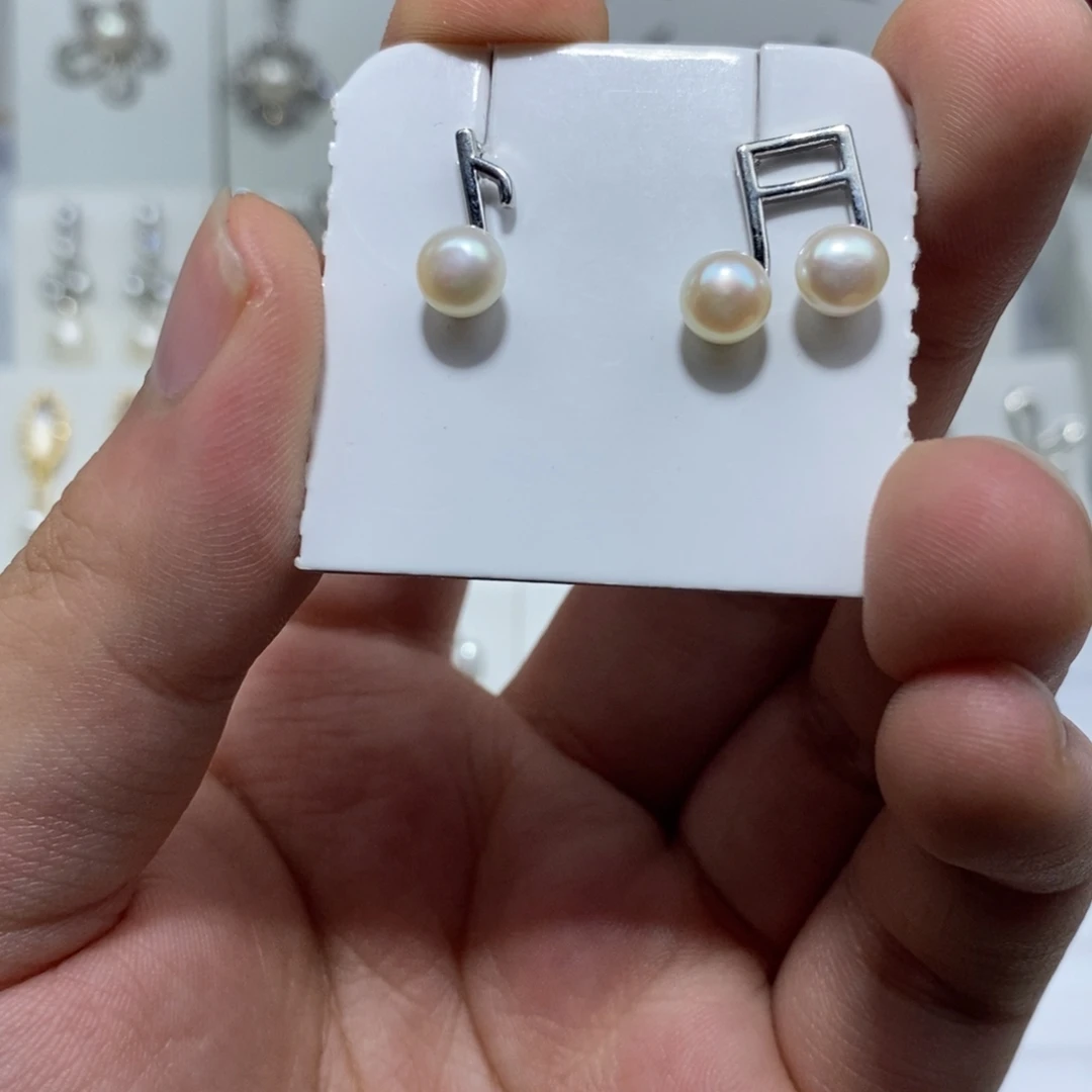银S925镶嵌耳饰淡水珍珠
