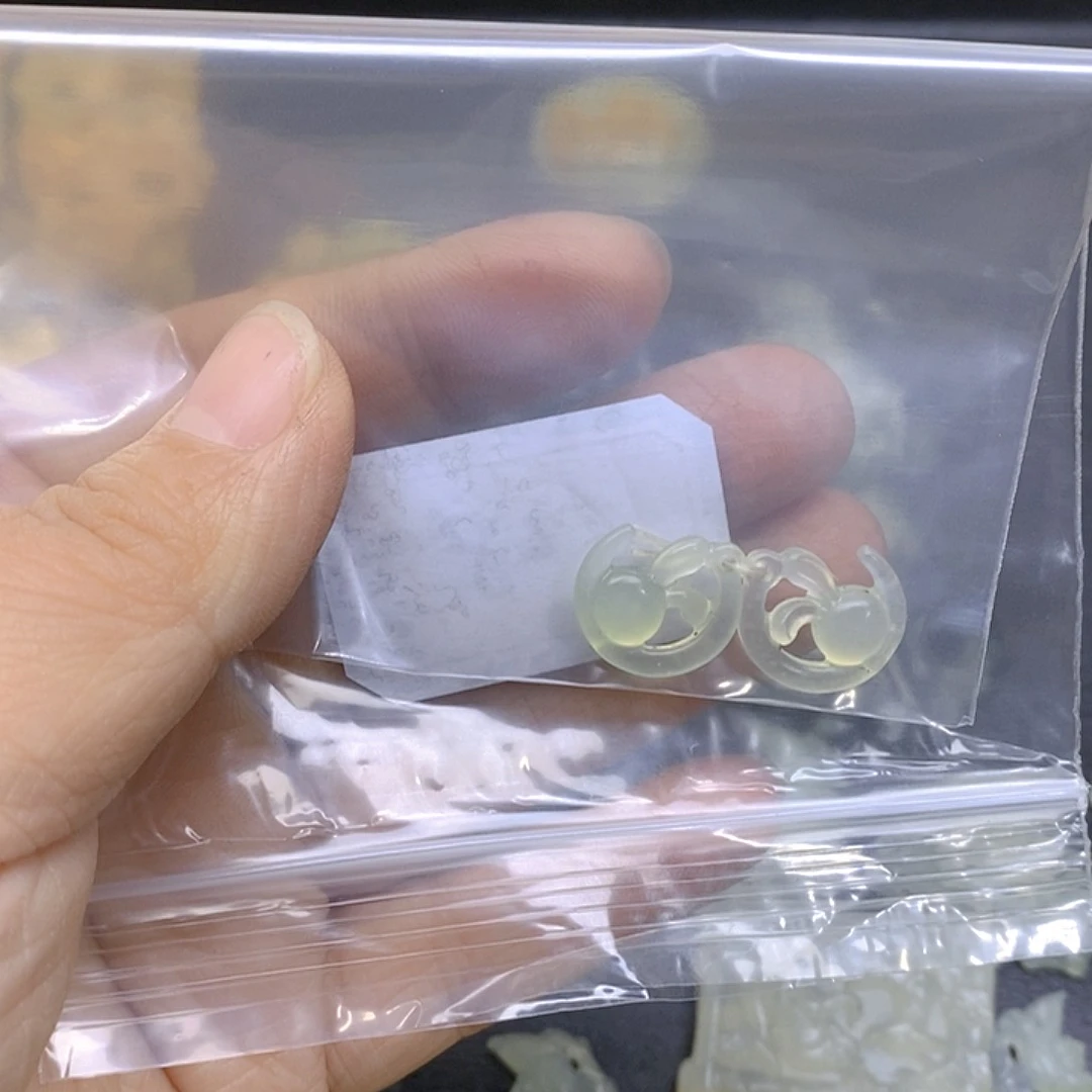 蛇纹石玉吊坠(不含链)未镶嵌兜**白827