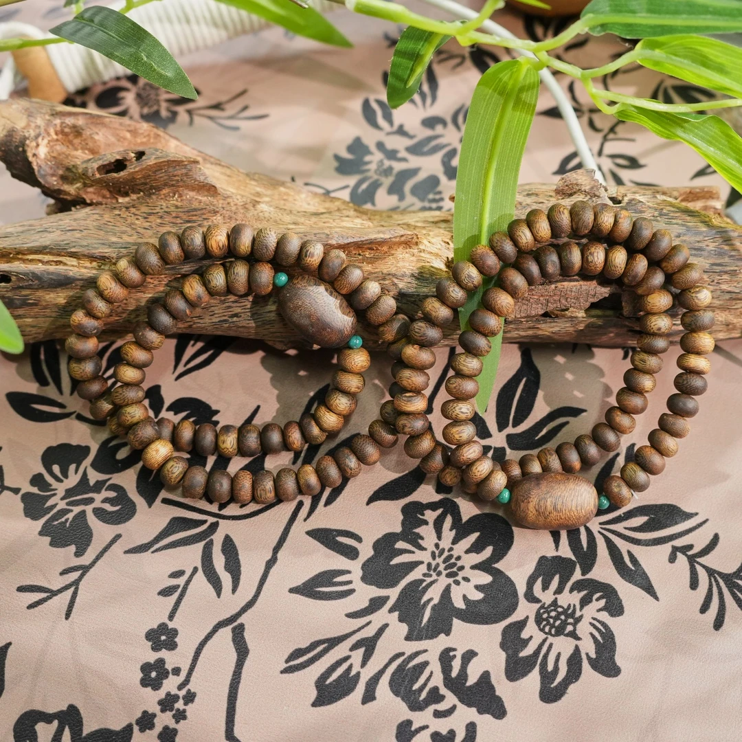 沉香DIY 海南老白棋 随型虫漏双圈多样性发一条（赠养香料一份）