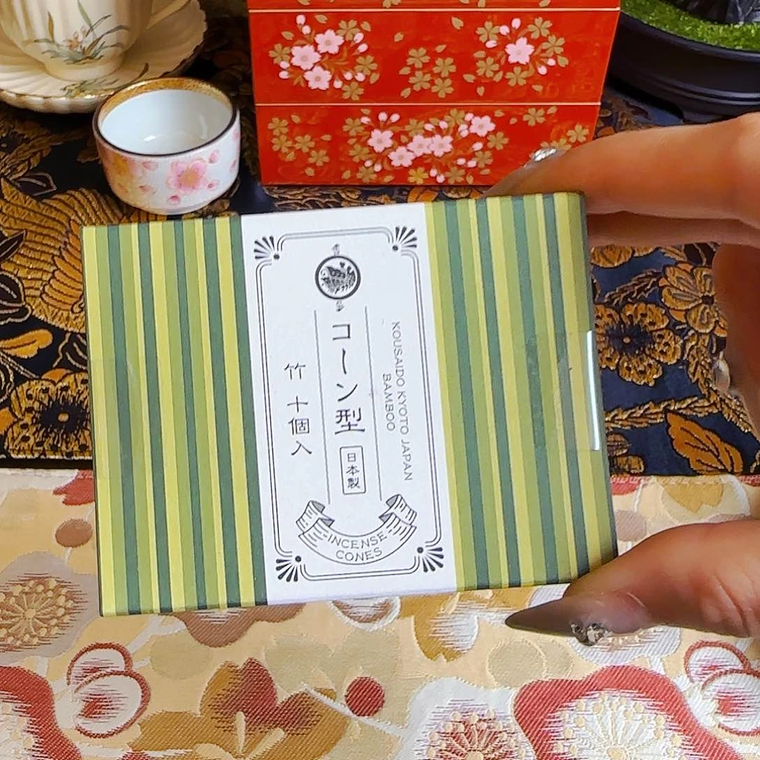 它家茶具瓷器真美！