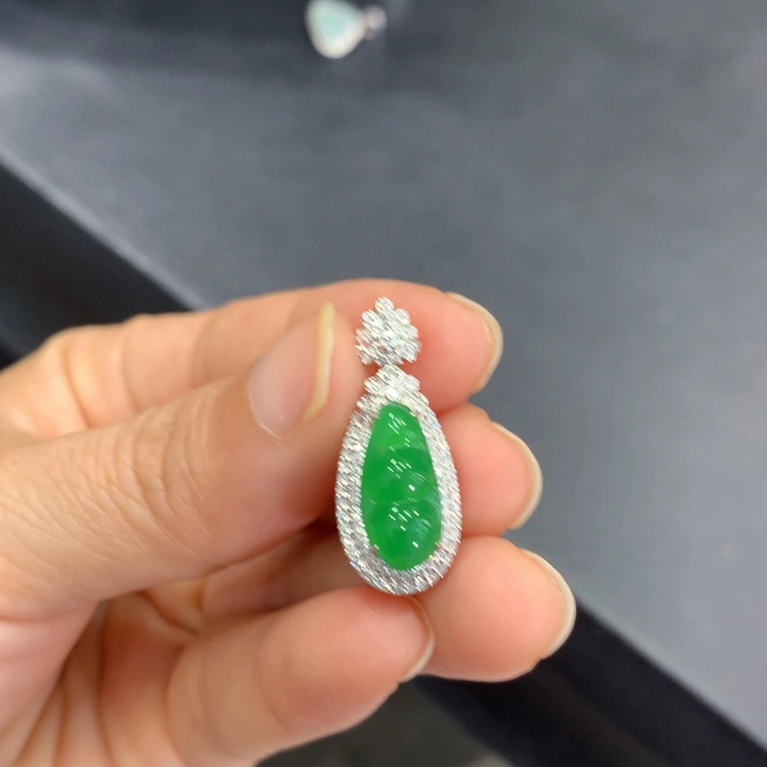 翡翠18K金镶嵌吊坠(不含链)