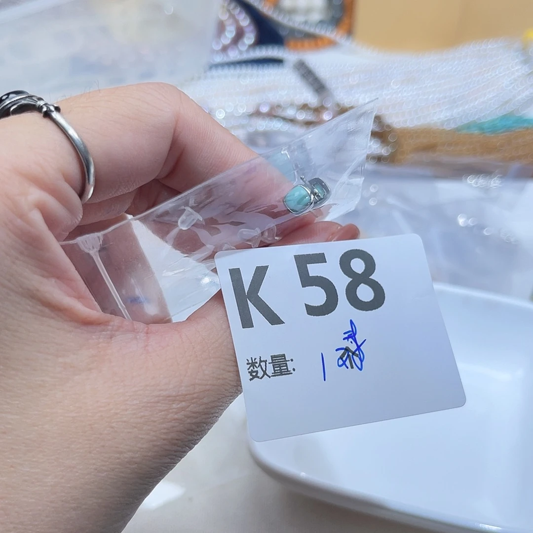 水晶珠宝半成品银S925镶嵌J58。