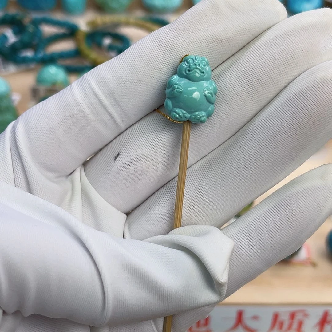 未镶嵌绿松石珠宝奇石