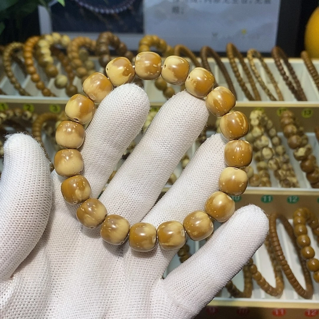 手串紫金鼠  油核半山半水 11+