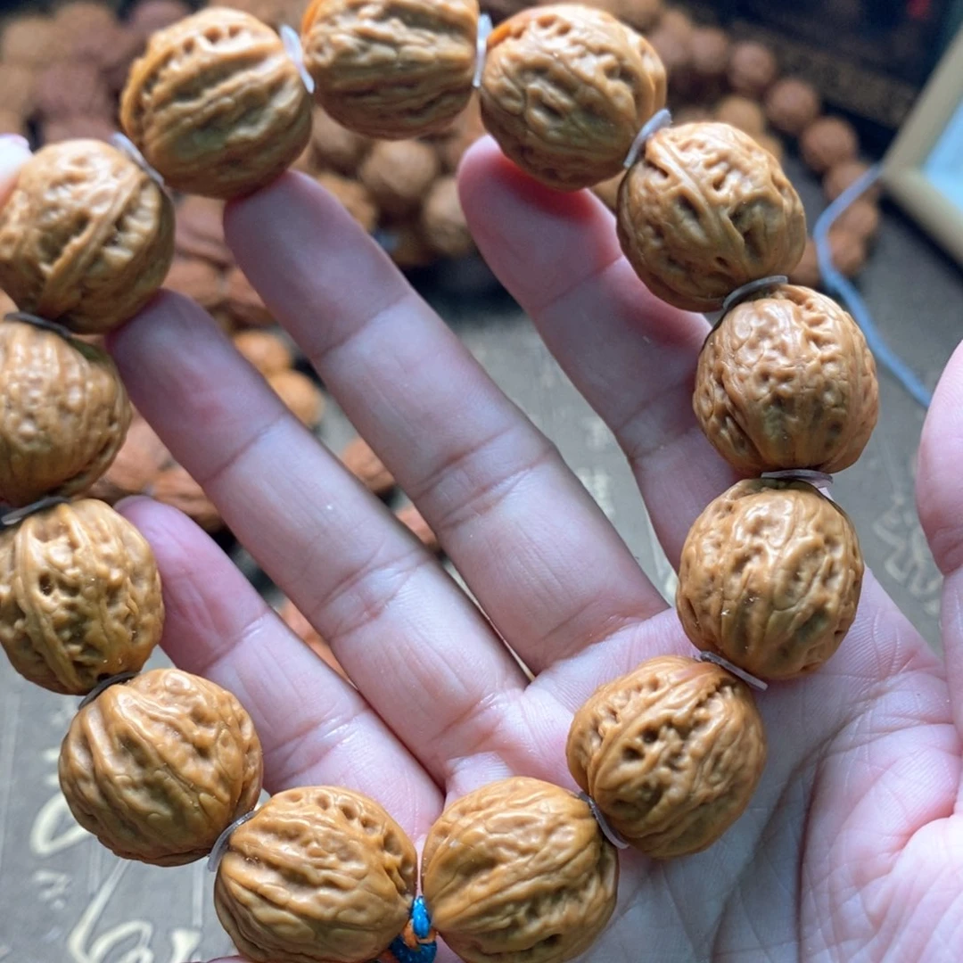 文玩核桃手串文玩核桃手串