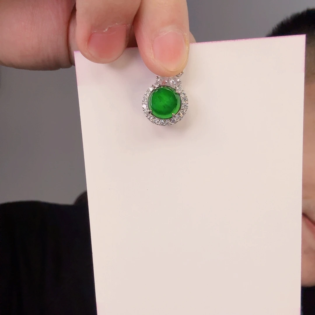 翡翠颈饰银S925镶嵌一件