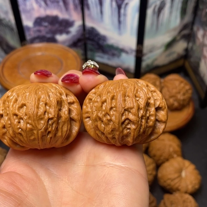 文玩核桃把件43铁锤