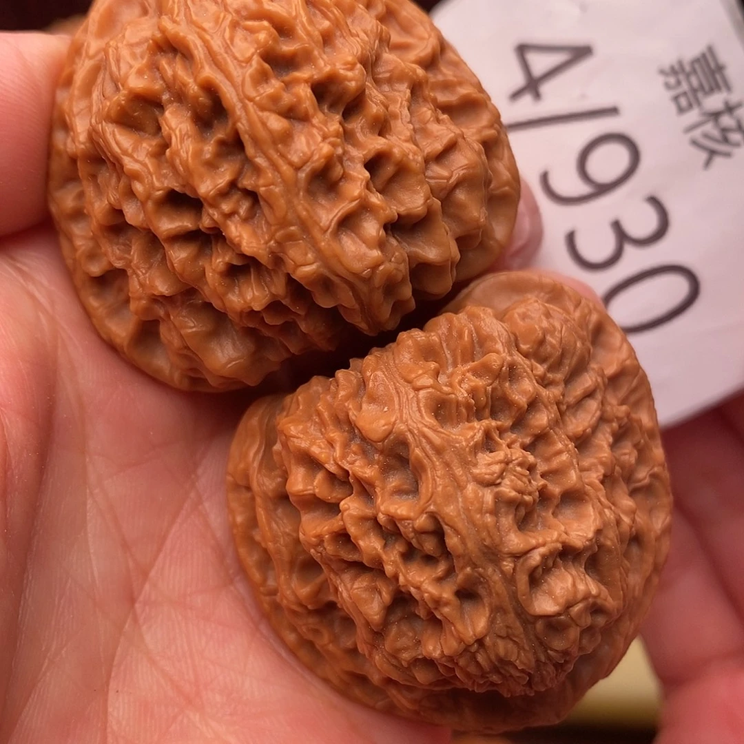 文玩核桃把件42三角疆