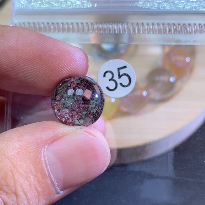 未镶嵌颈饰水晶无****记