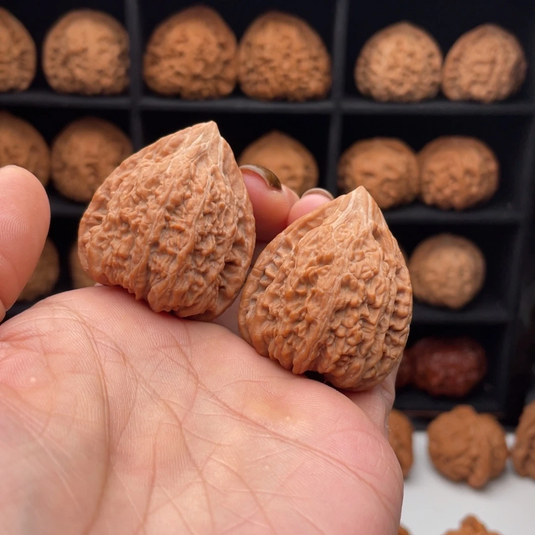 桃核把件塔尖……………