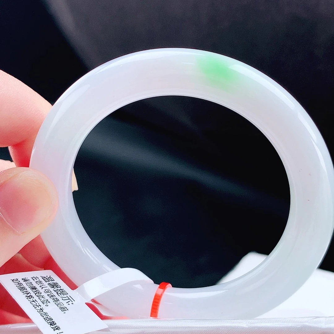 未镶嵌手镯（圆镯）翡翠52胖