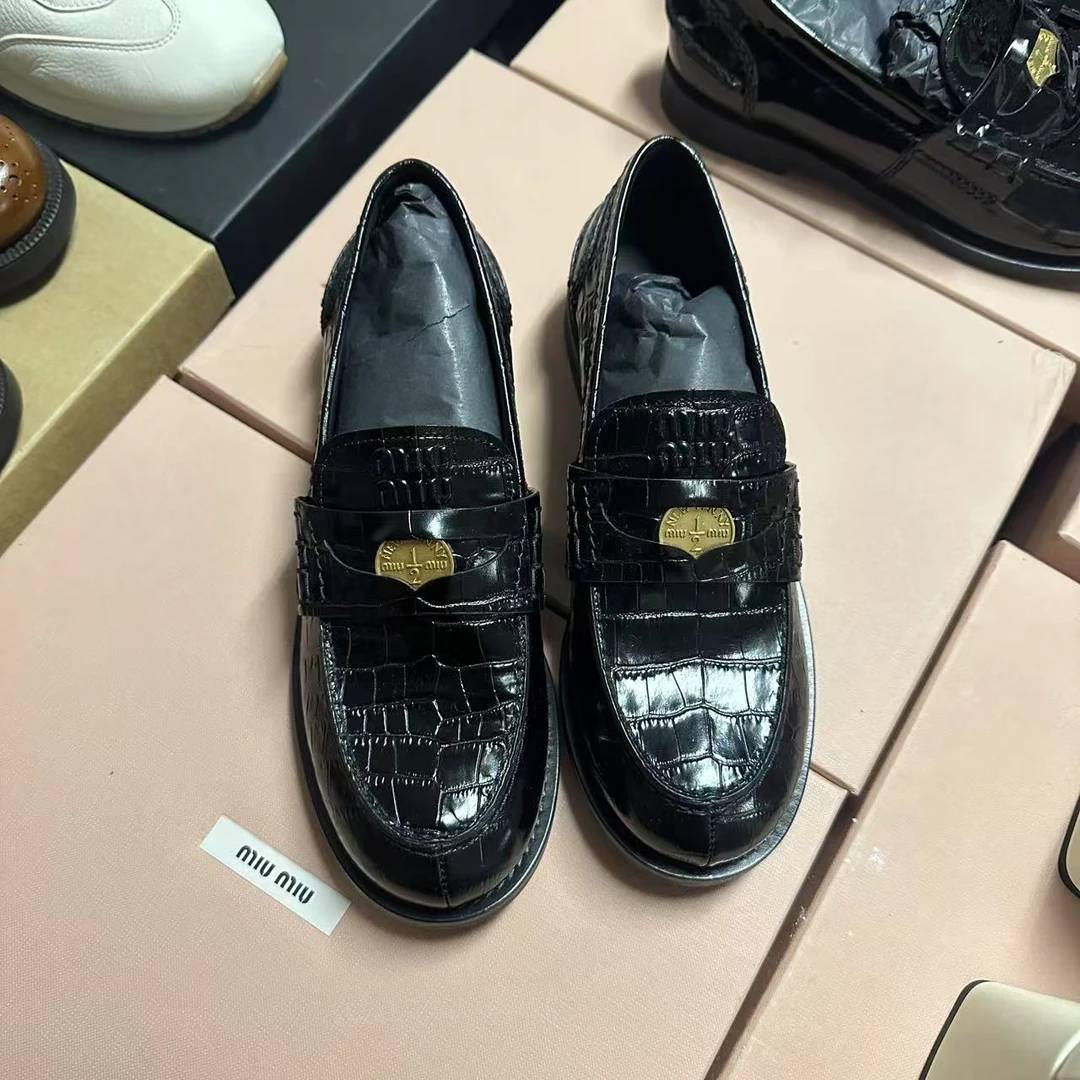 未使用 MIU MIU/缪缪 /六六/女款休闲鞋