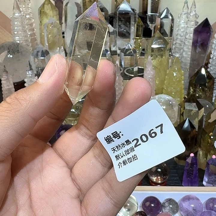 未镶嵌颈饰水晶ℋ****柱