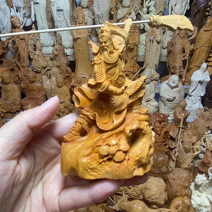 保***新柏木（崖柏）横刀关公