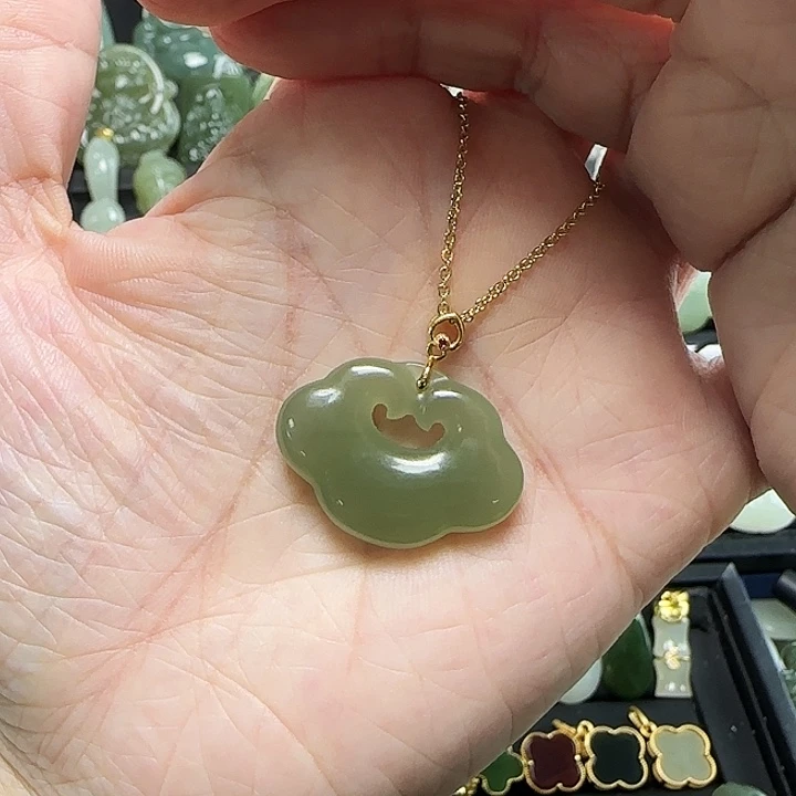 吊坠(赠链)银S925镶嵌和田玉