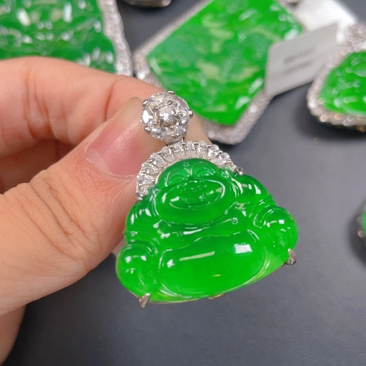 【闪购商品】颈饰银S925镶嵌翡翠翡翠