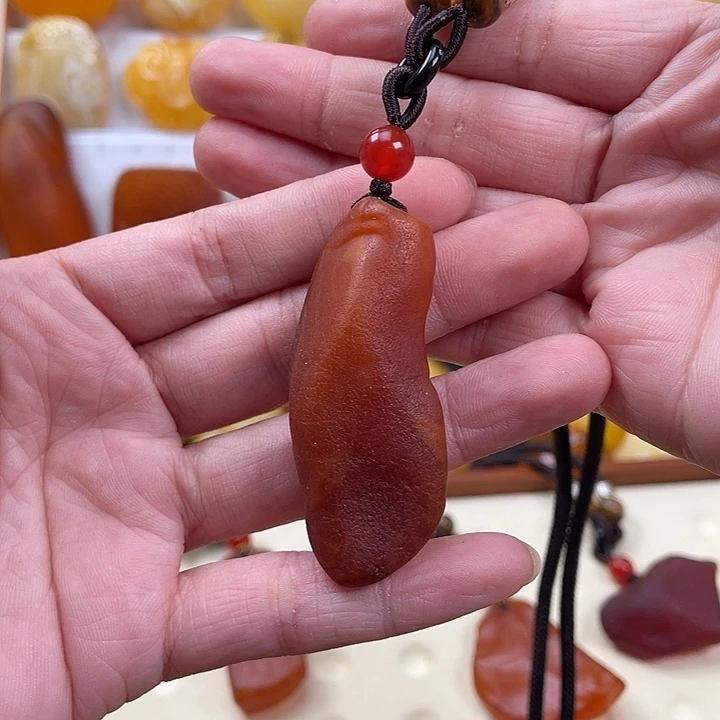 蜜蜡项链未镶嵌狂***牛10.7克