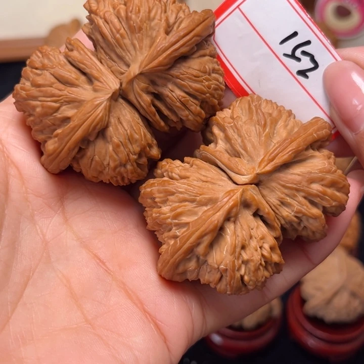 吊坠文玩核桃59毕业大尺白狮子连体152